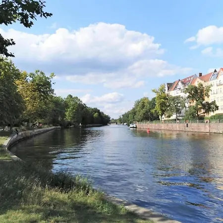 In Dargun Mit Pool Am Kummerower Apartment *