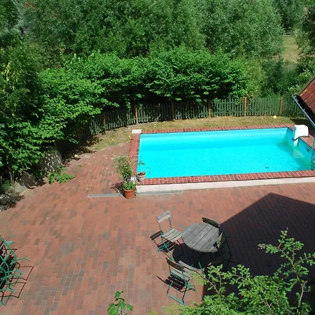 Apartmán In Dargun Mit Pool Am Kummerower Barlin