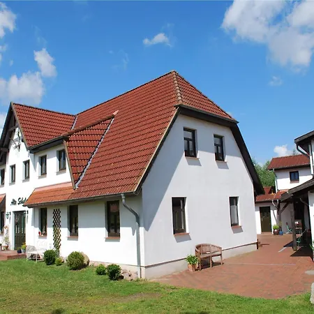 Apartment In Dargun Mit Pool Am Kummerower Barlin