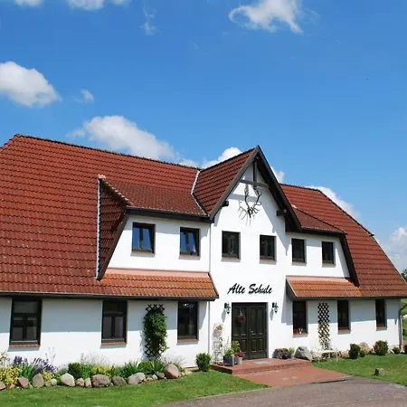 In Dargun Mit Pool Am Kummerower Apartment Barlin